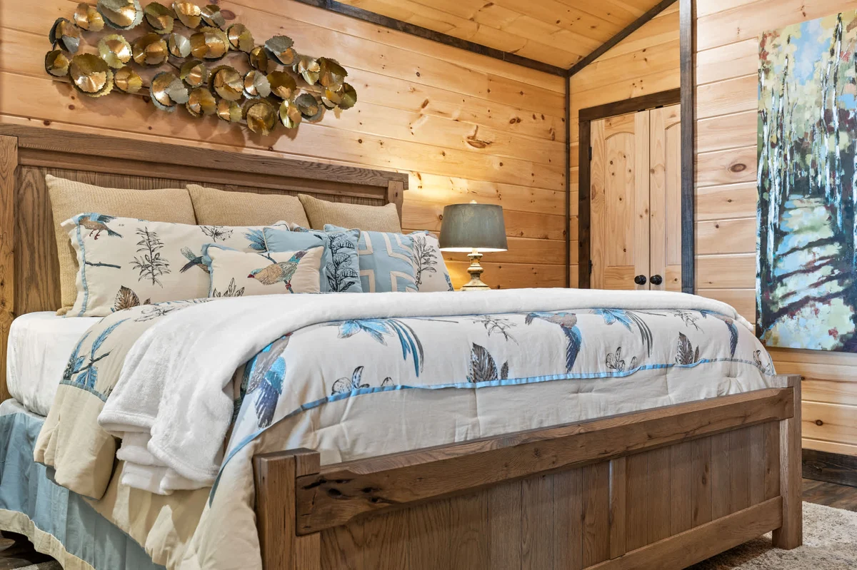 Bedroom image 1