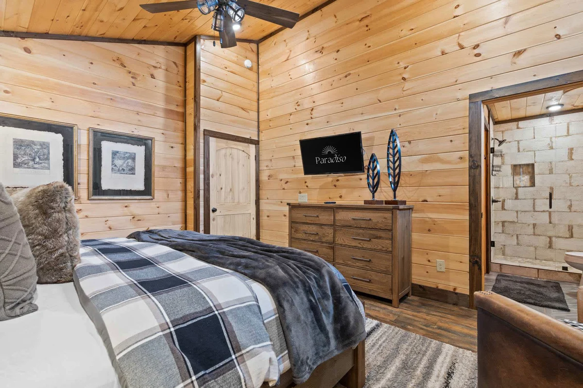 Bedroom image 1