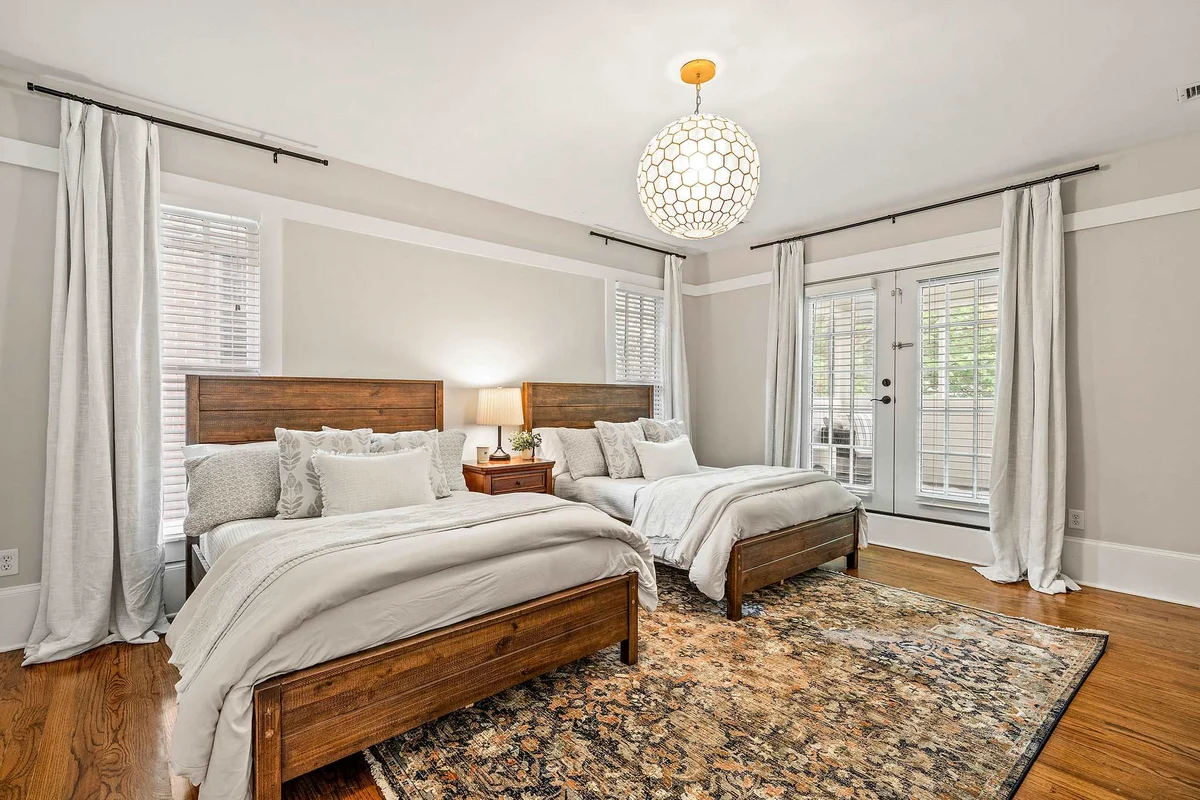 Bedroom image 1