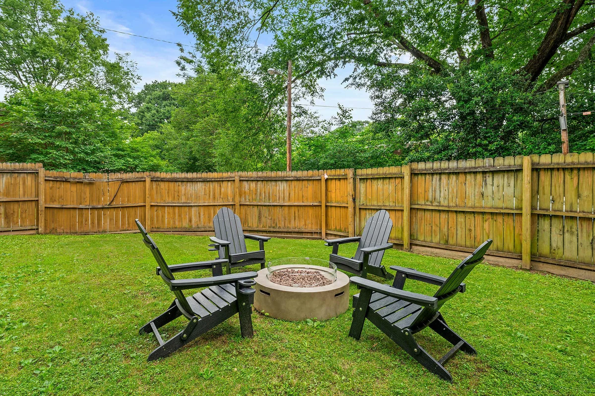 Home in Atlanta property photo 5