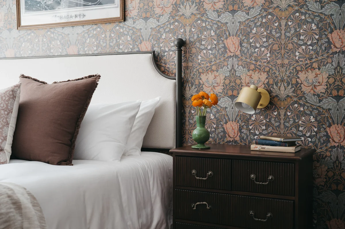 Bedroom image 1