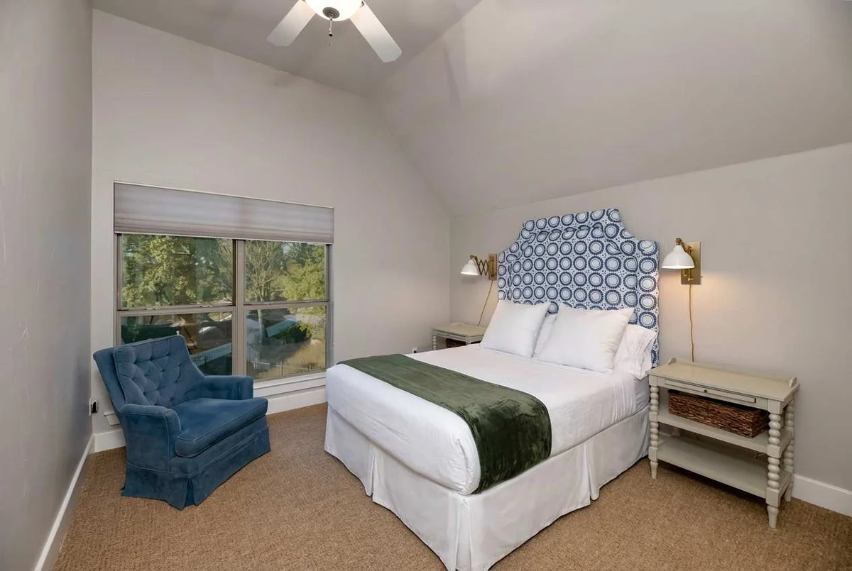Bedroom image 1