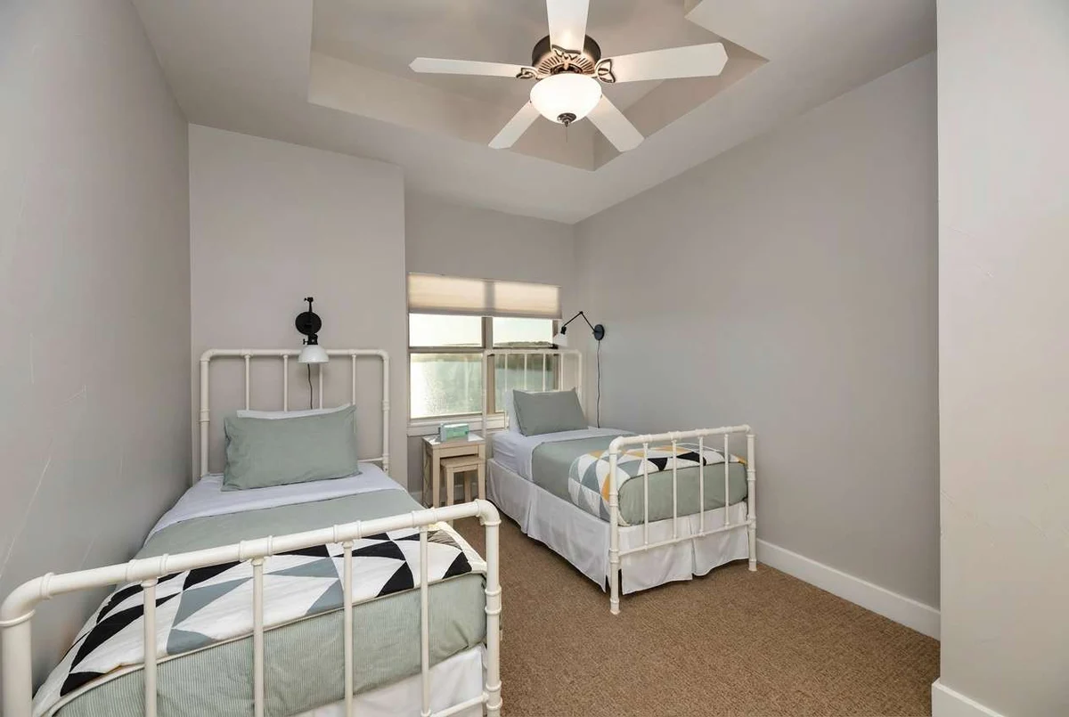 Bedroom image 1