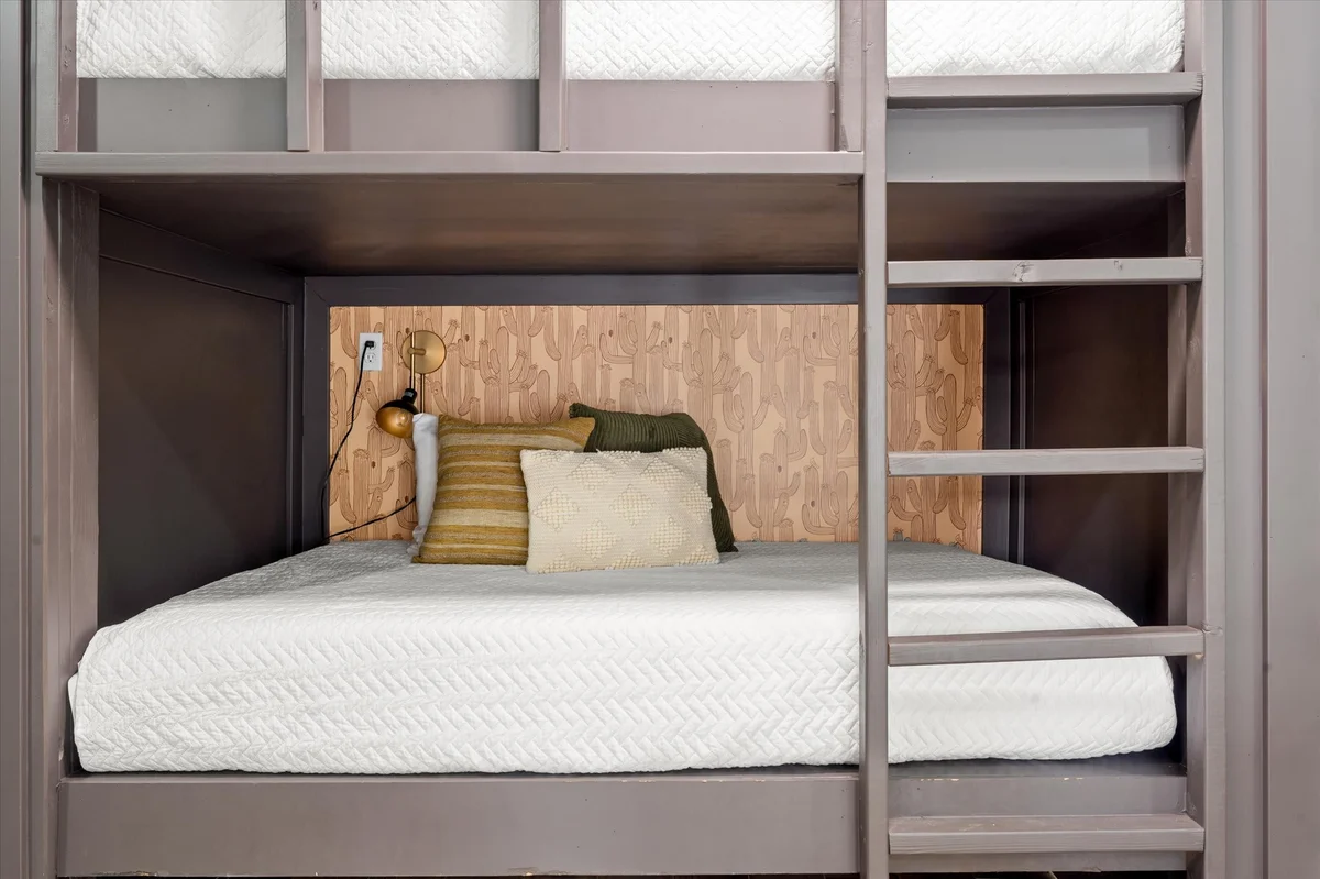 Bedroom image 1