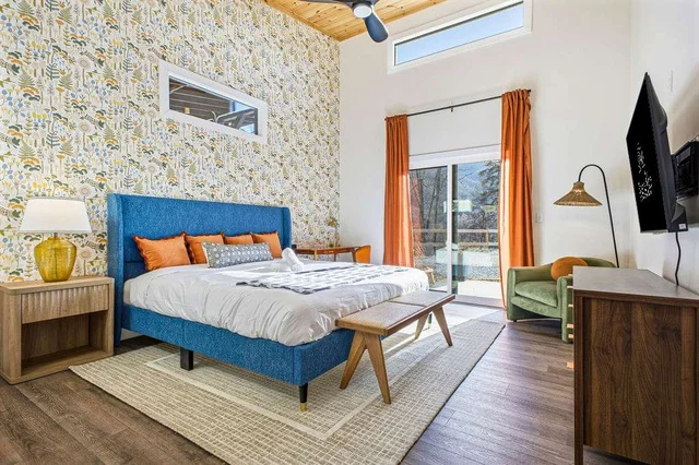 Bedroom image 1
