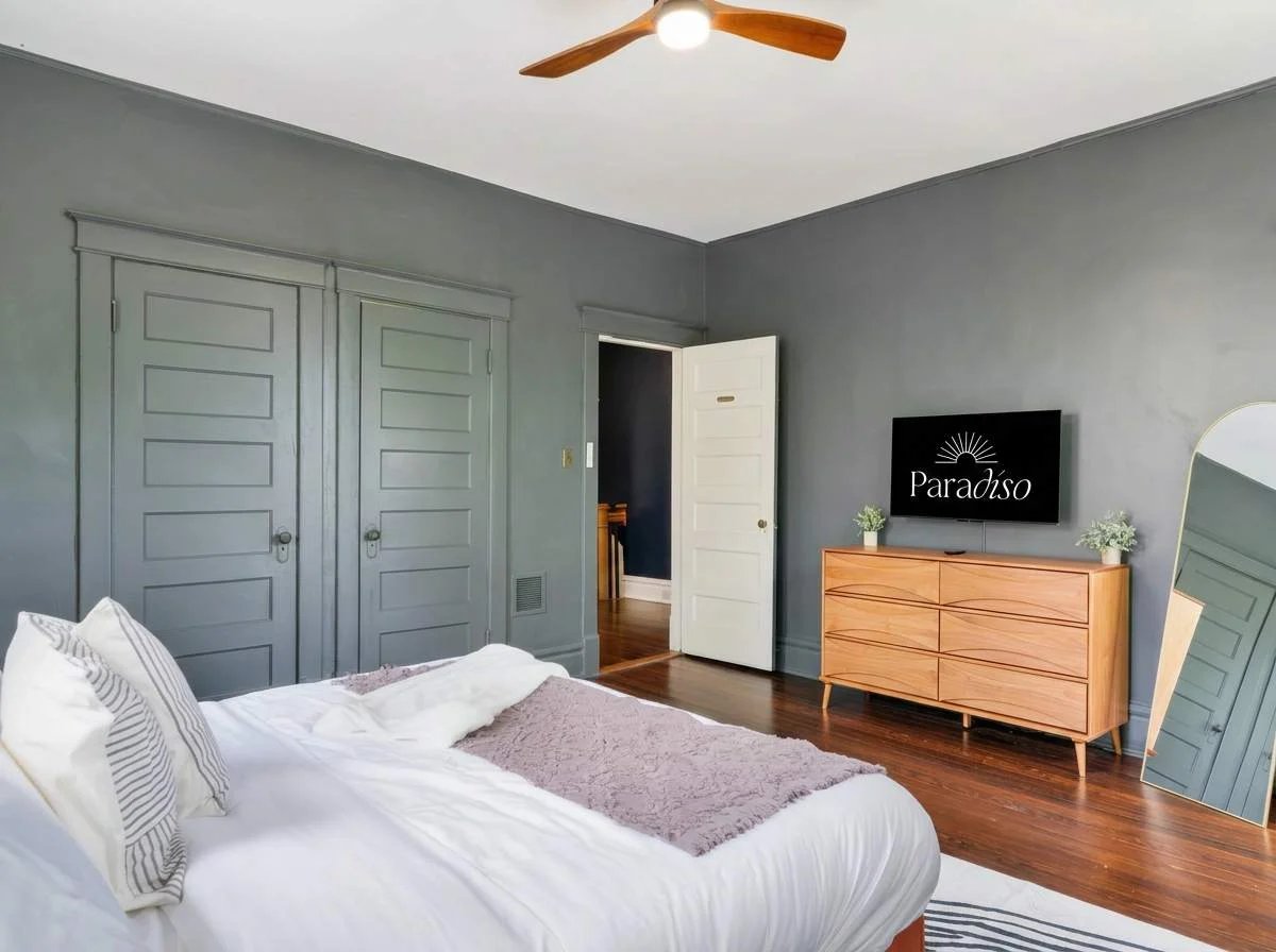 Bedroom image 1