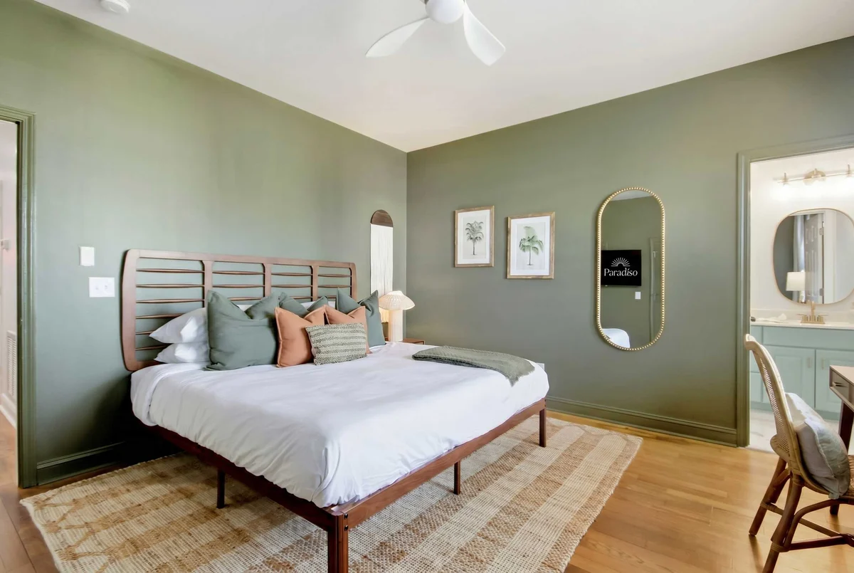 Bedroom image 1