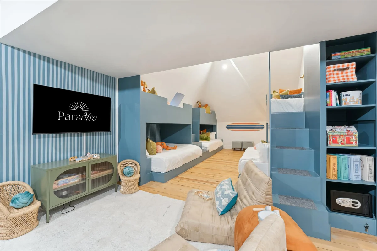 Bedroom image 1