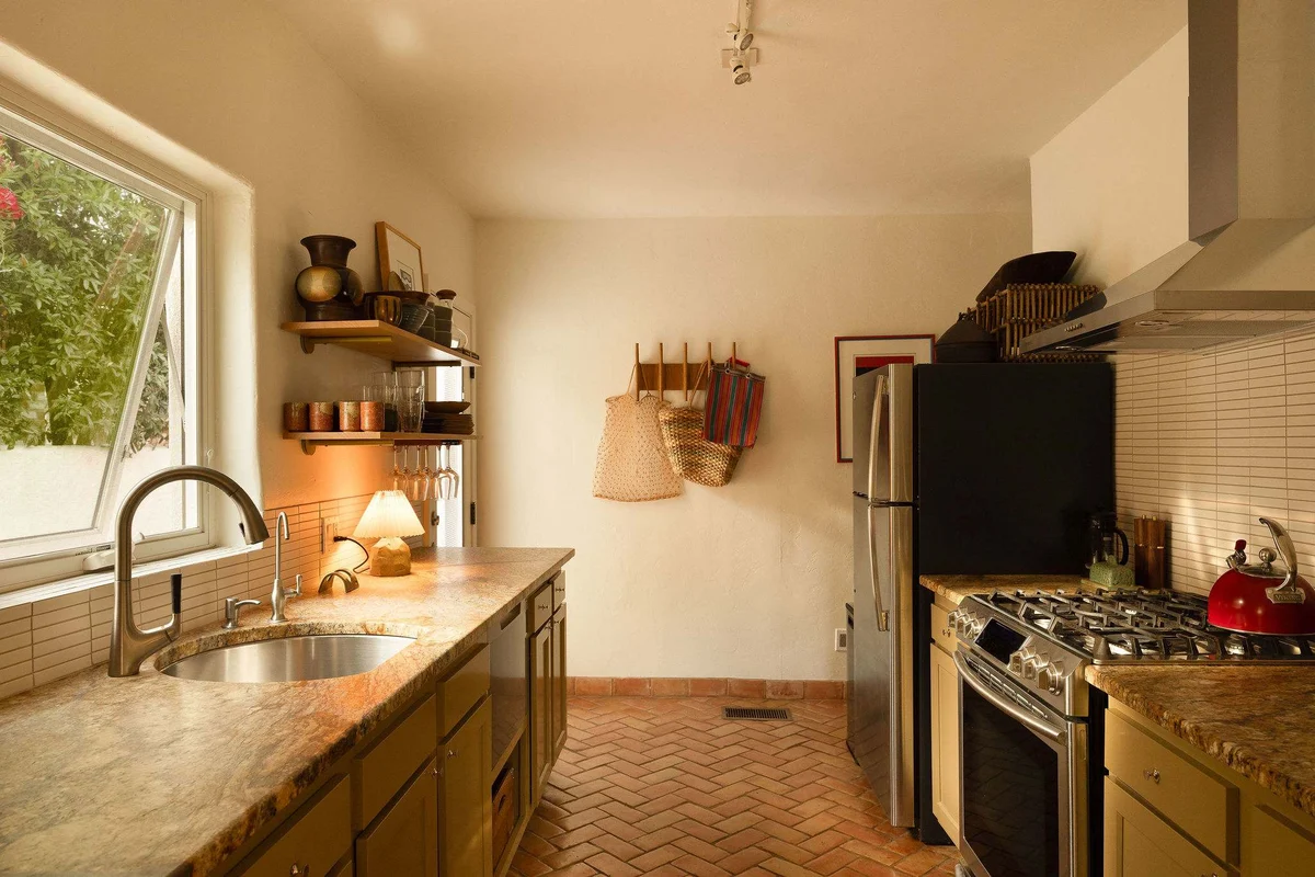 Home in Tucson property photo 18