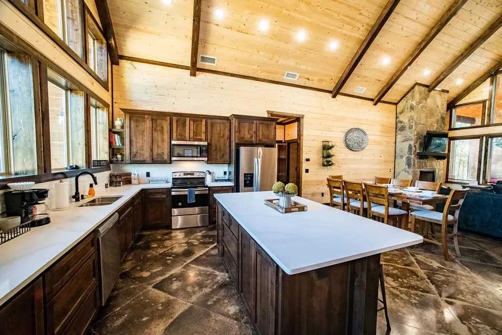 Home in Broken Bow property photo 4