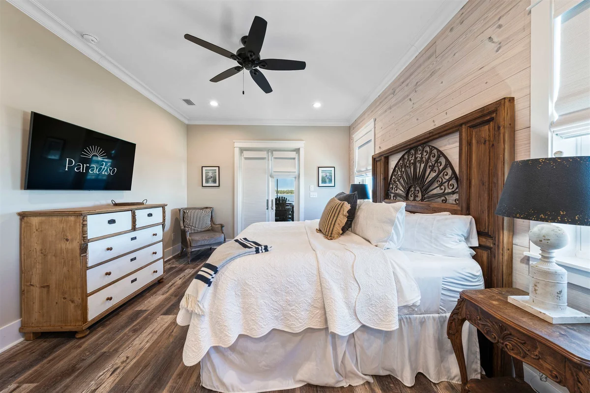Bedroom image 1