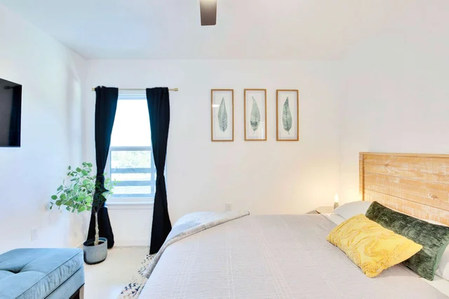 Bedroom image 1