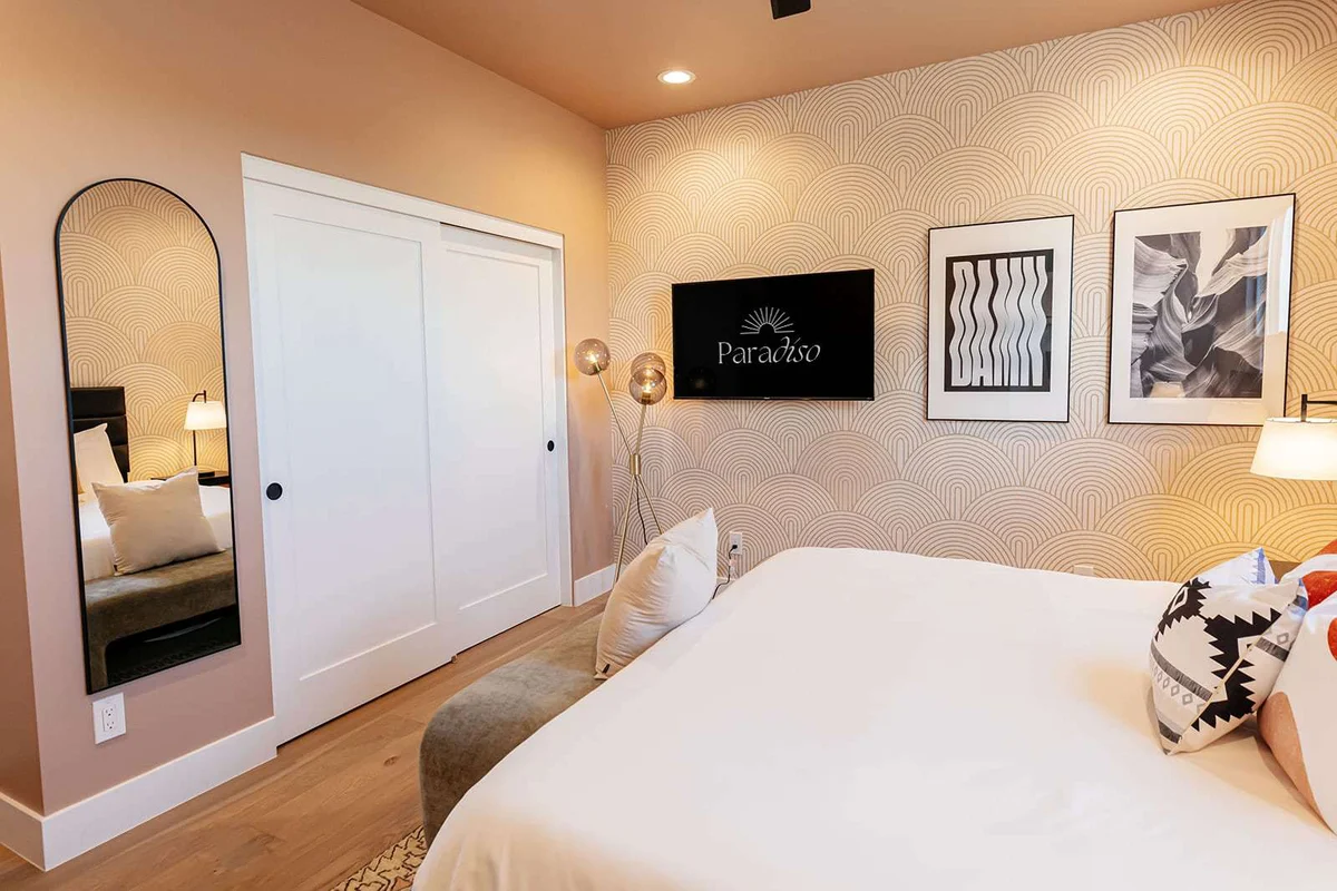 Bedroom image 1