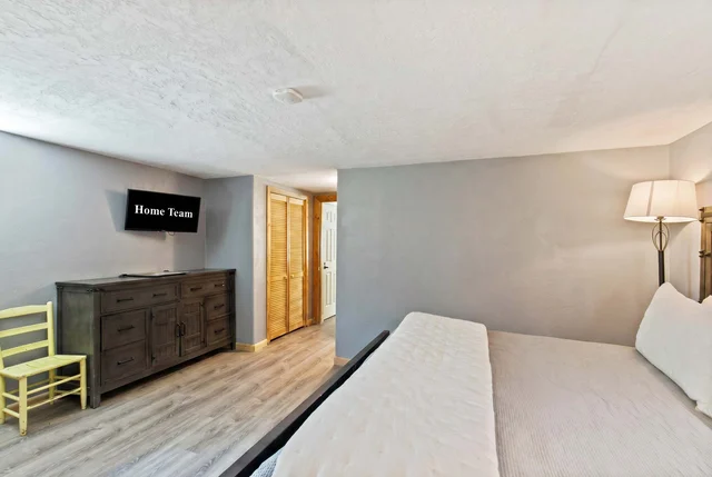 Bedroom image 1