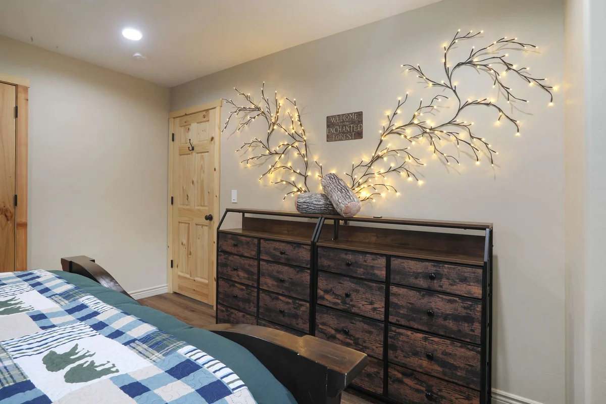 Bedroom image 1