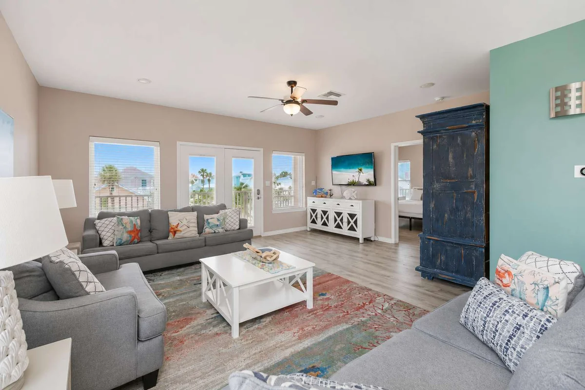 Home in Port Aransas property photo 3