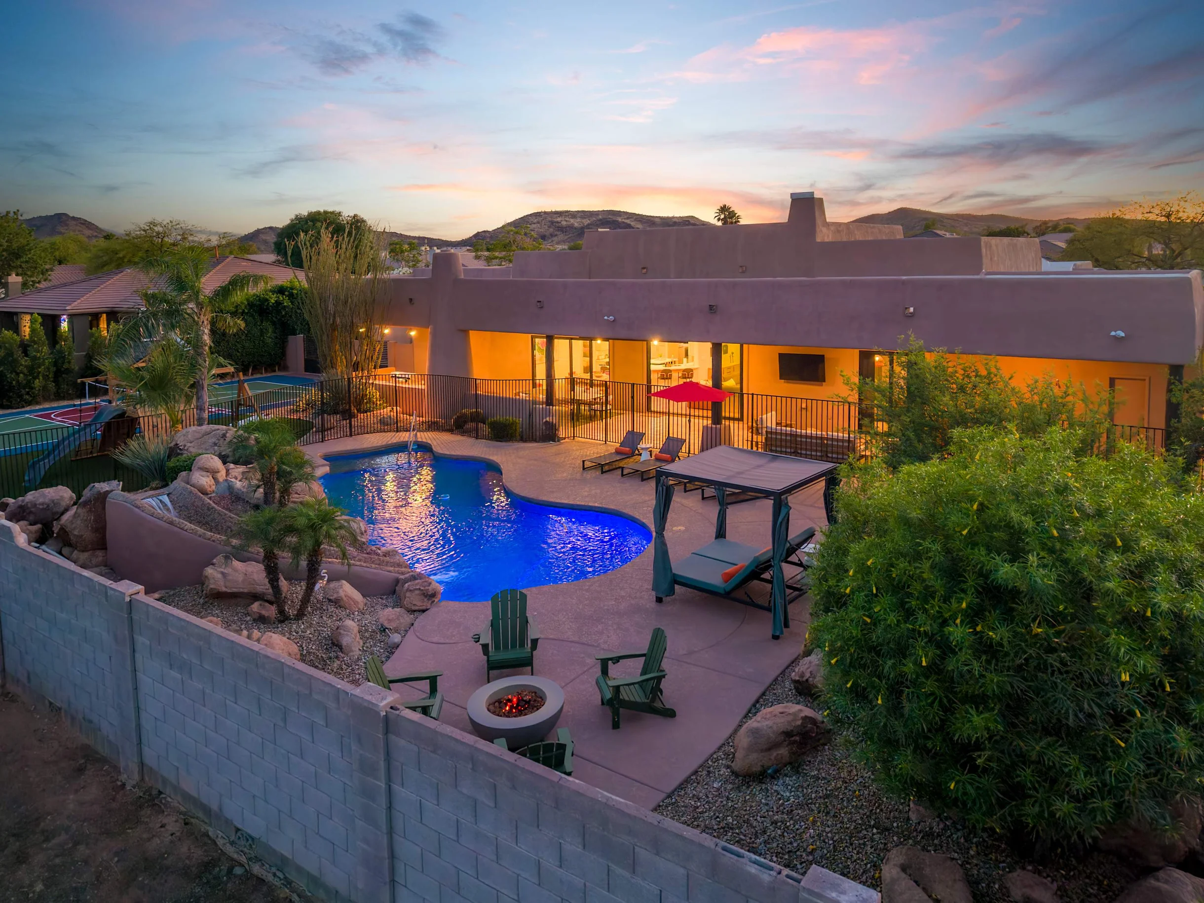 Home in Phoenix property photo 18