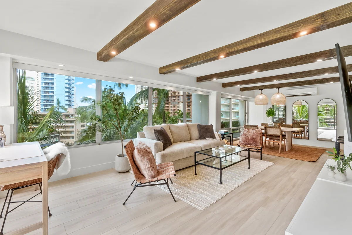 Living Room image 1
