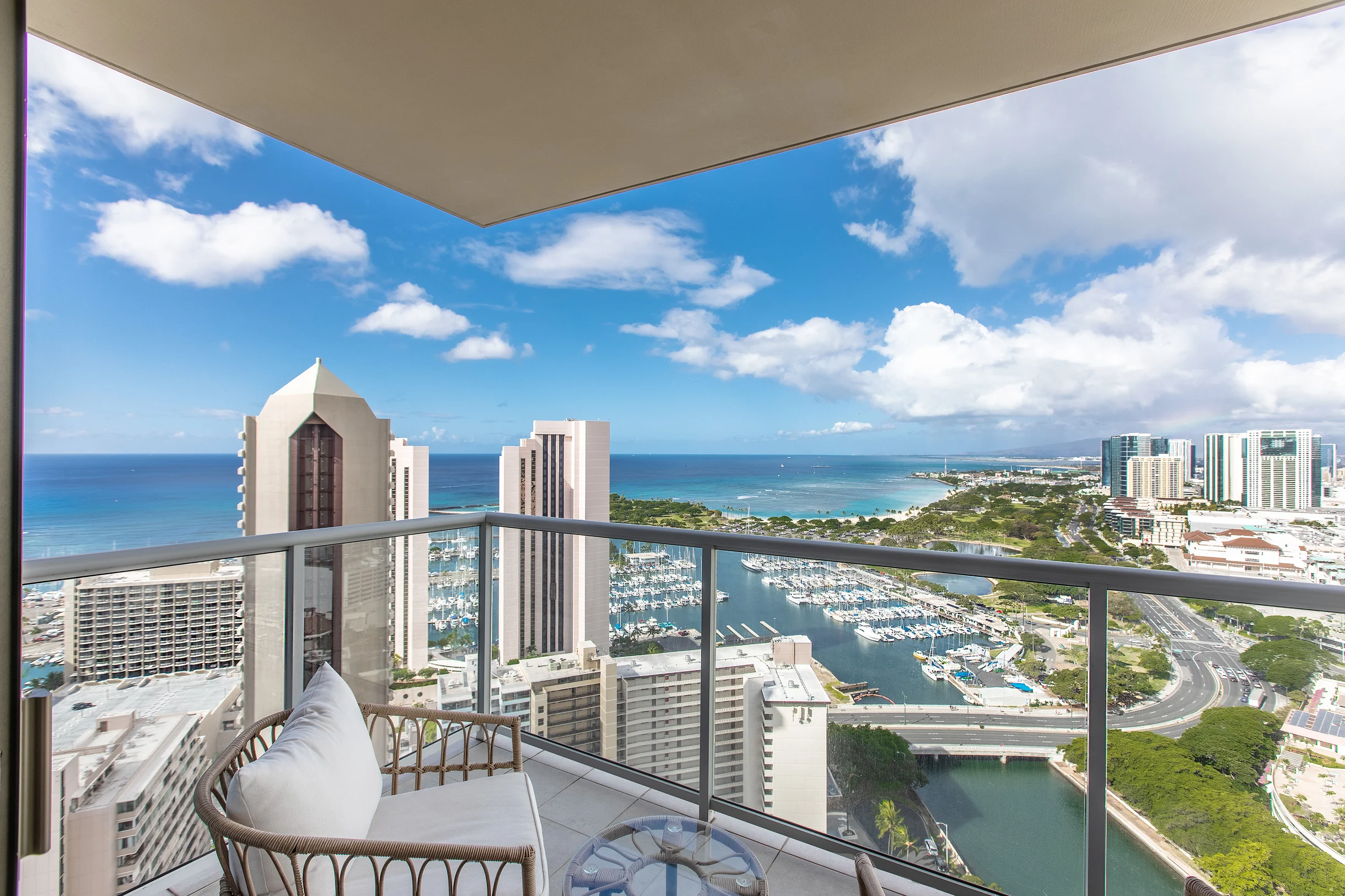 Apartment in Honolulu property photo 1