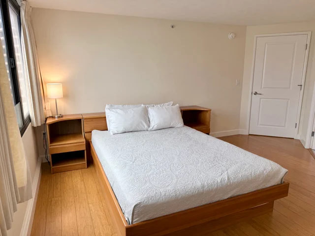 Bedroom 1 image 1