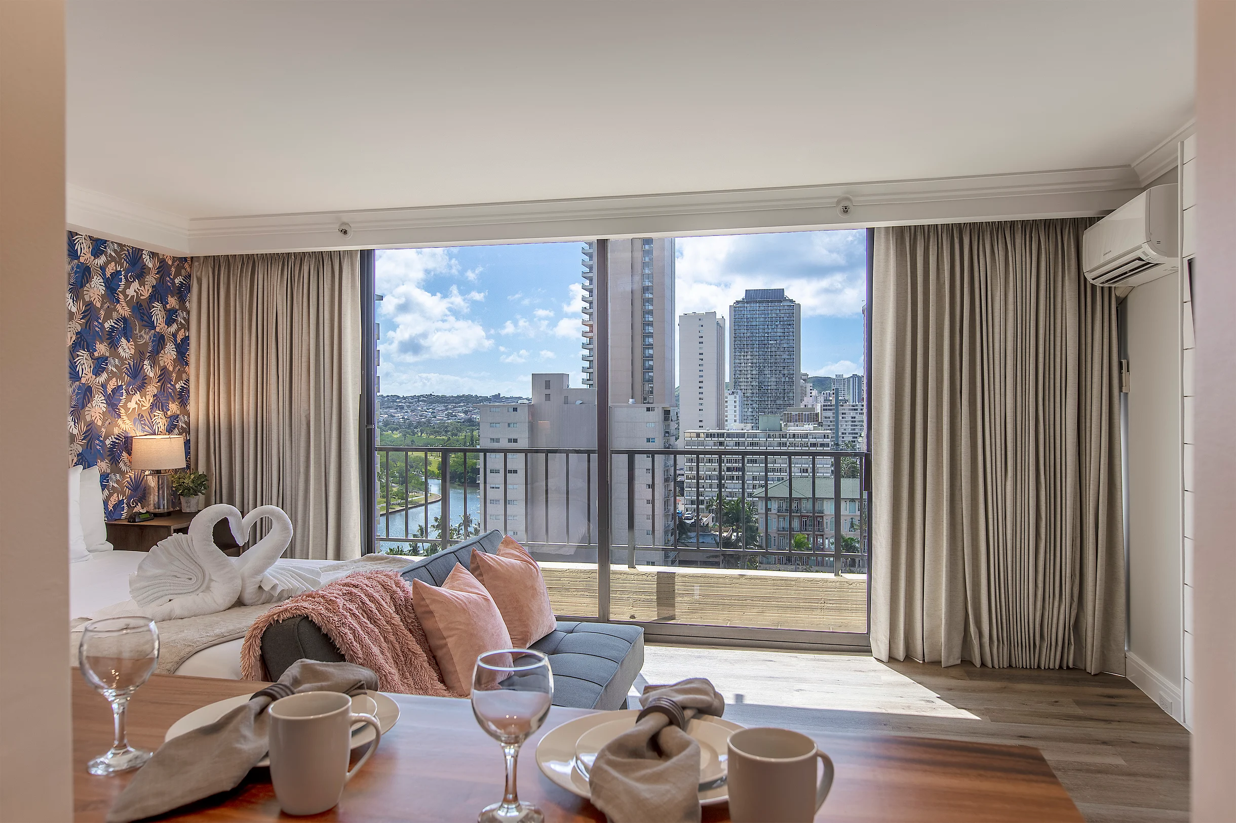 Apartment in Honolulu property photo 3