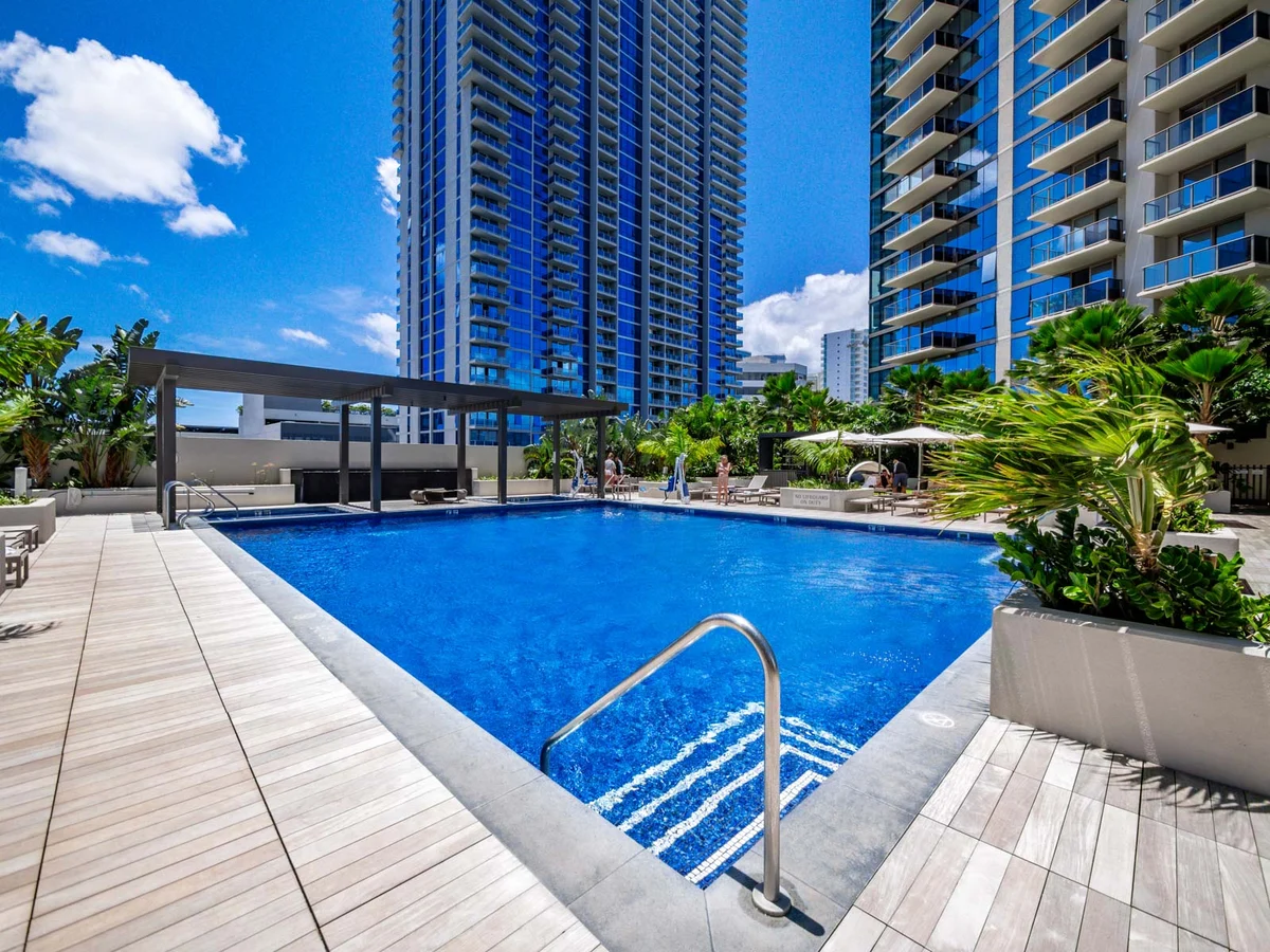 Modern at Sky Ala Moana w/City & Mtn Views &AC property photo 3
