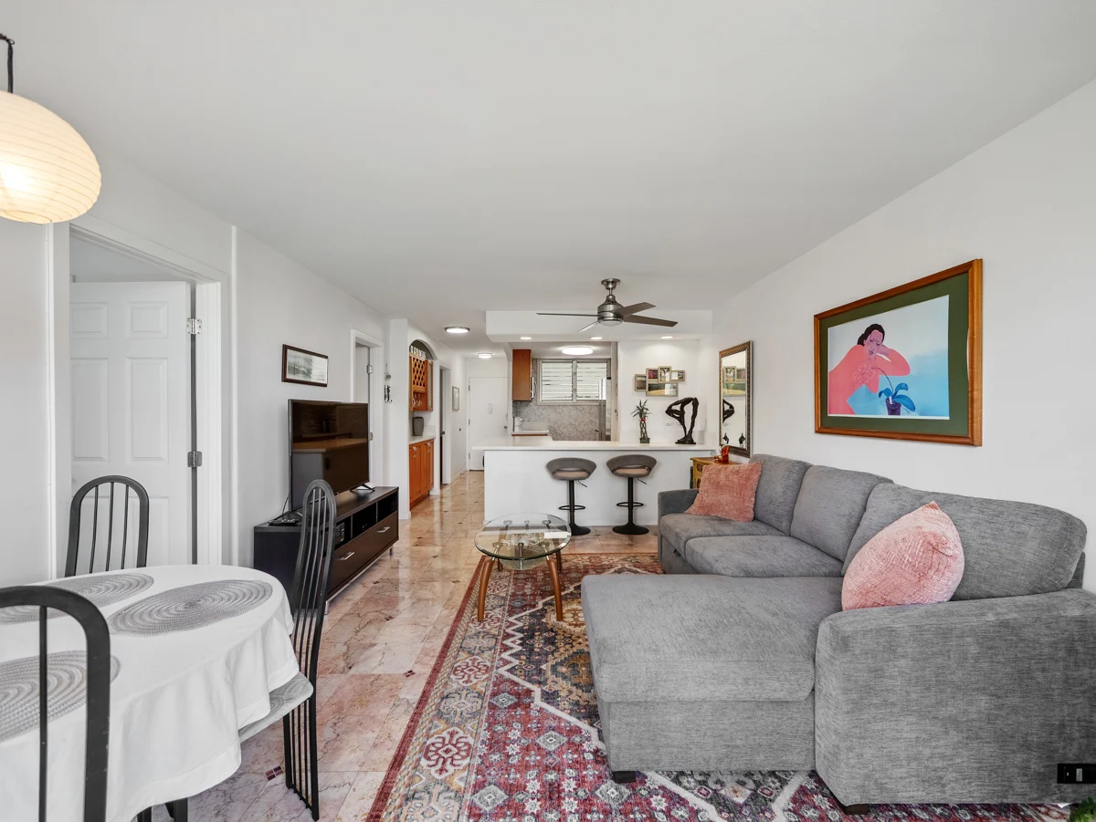 Apartment in Honolulu property photo 4
