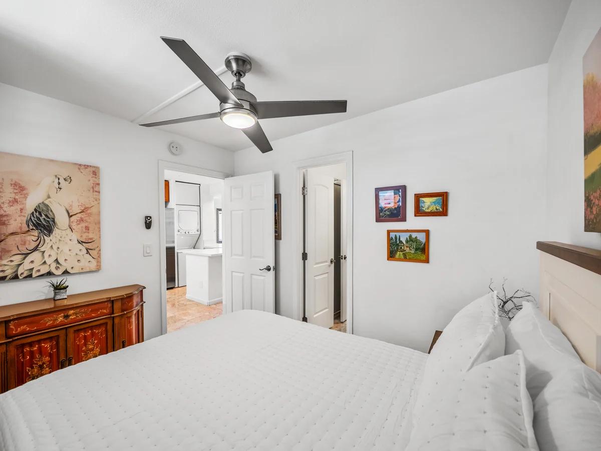 Bedroom 1 image 1