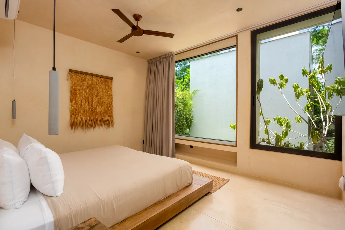 Bedroom 1 image 1