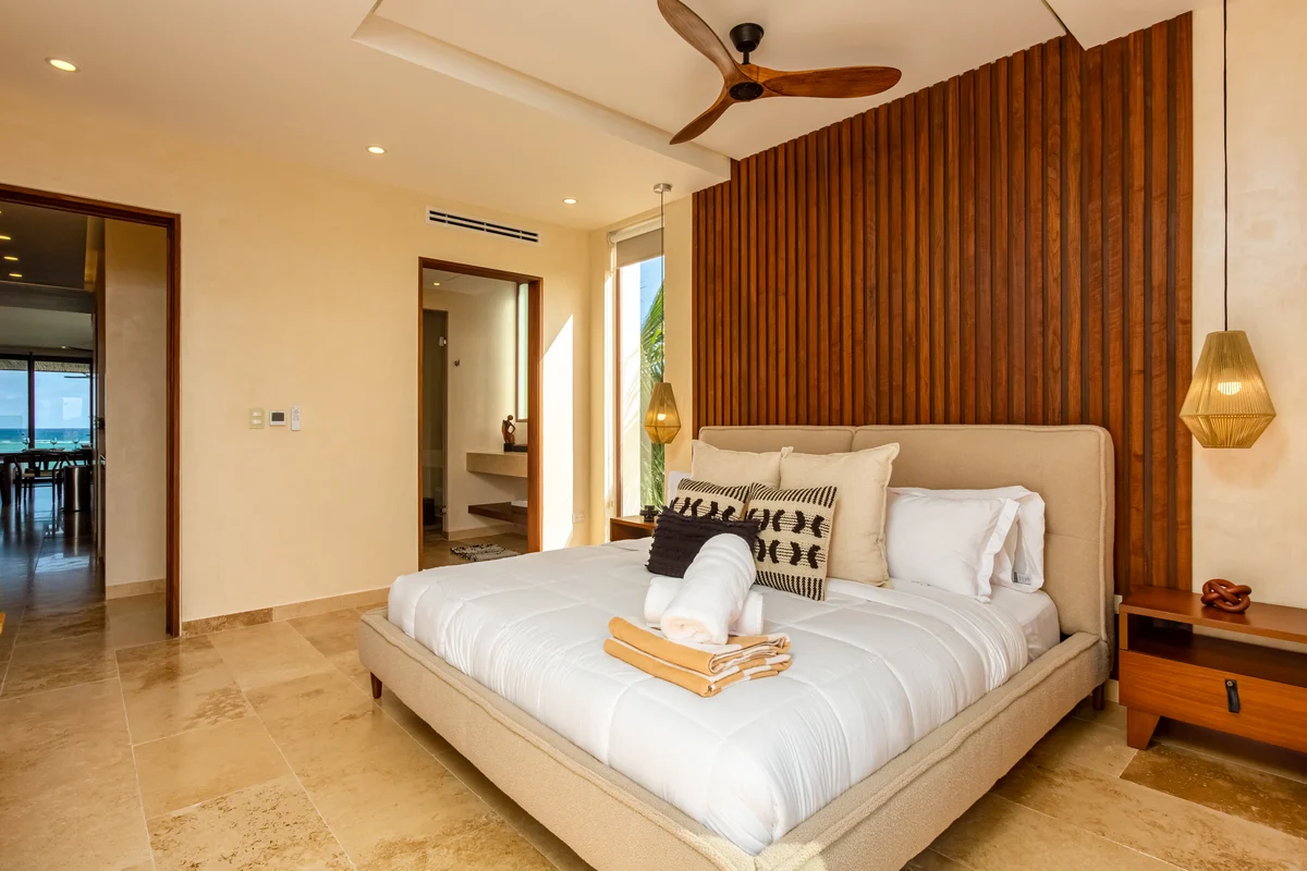 Bedroom 1 image 1