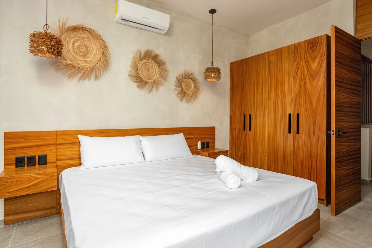 Bedroom 3 image 1