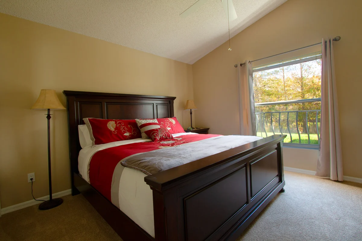 Bedroom 1 image 1
