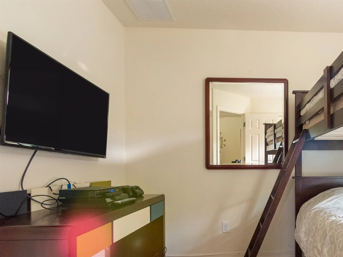 Bedroom 4 image 1