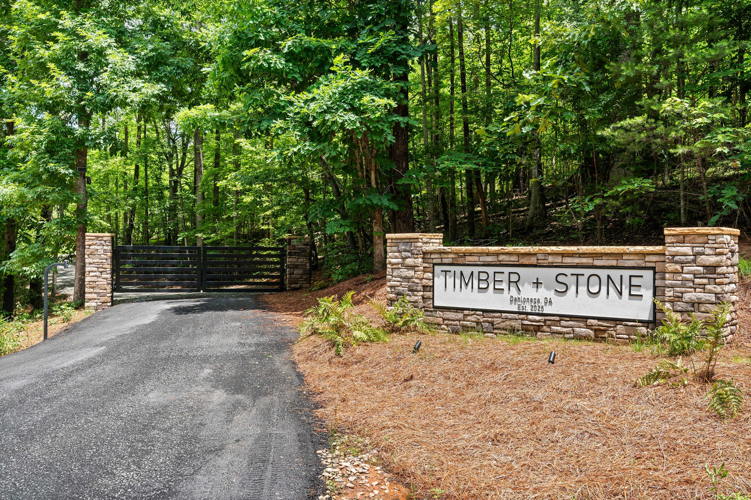 Property in Dahlonega property photo 2
