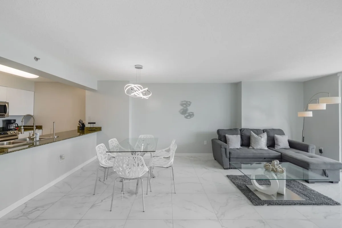 Home in Miami property photo 5