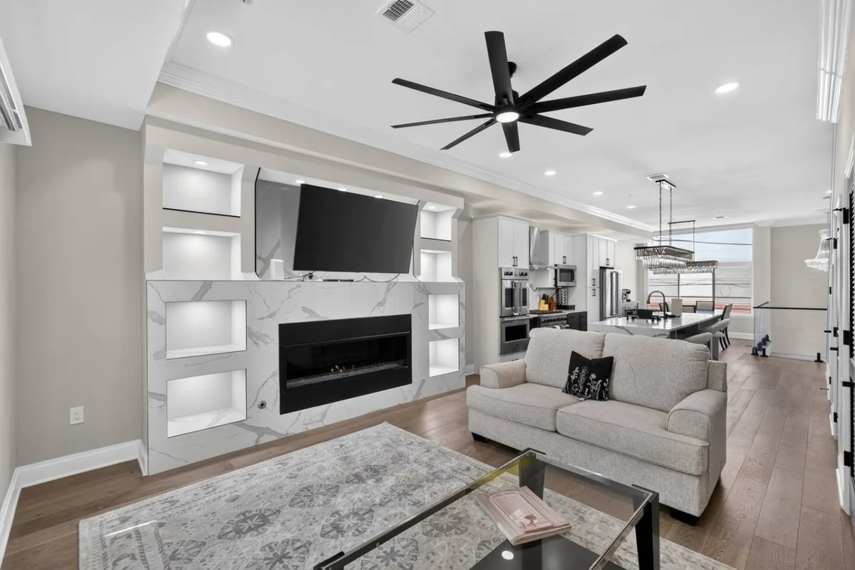 Home in Philadelphia property photo 2