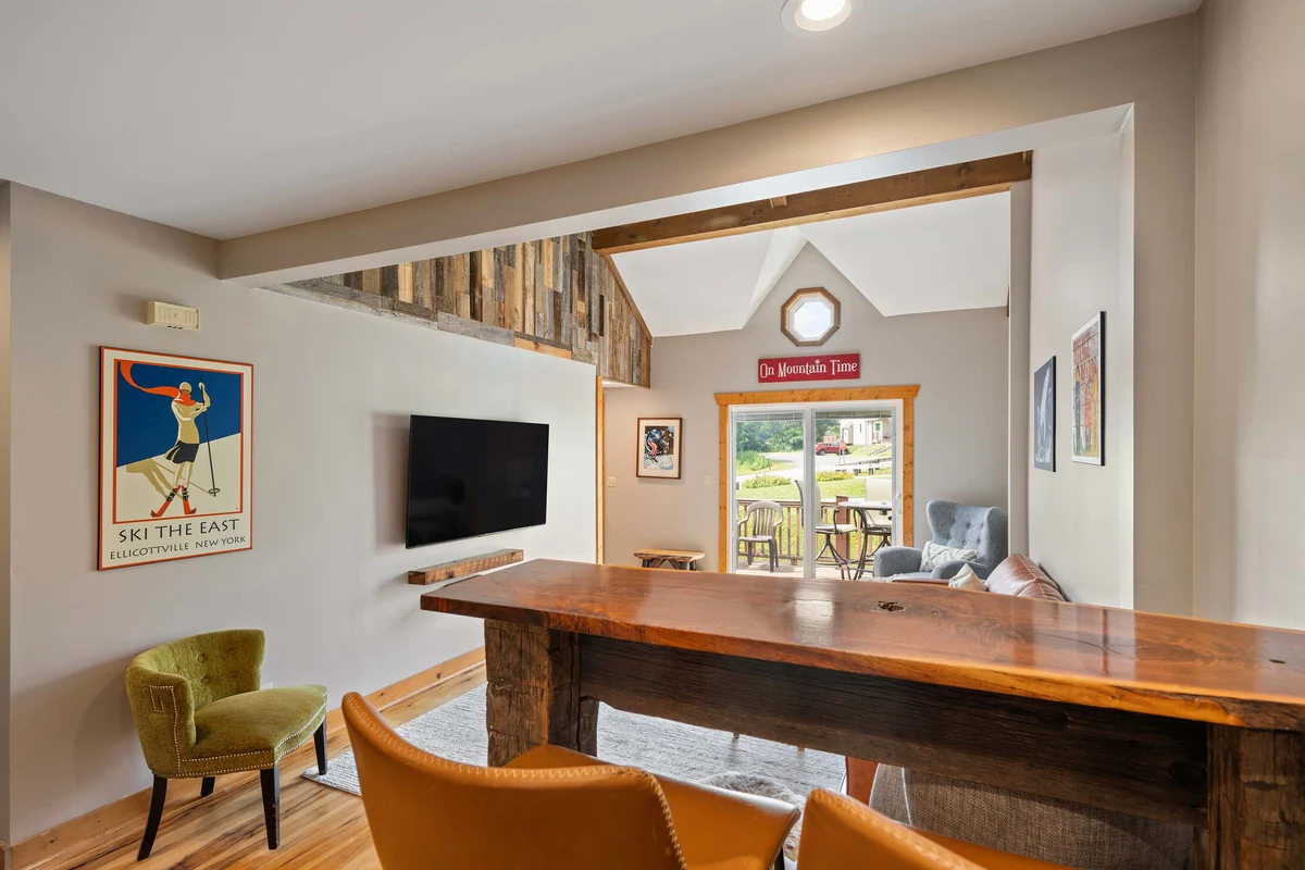 Townhome in Ellicottville property photo 3