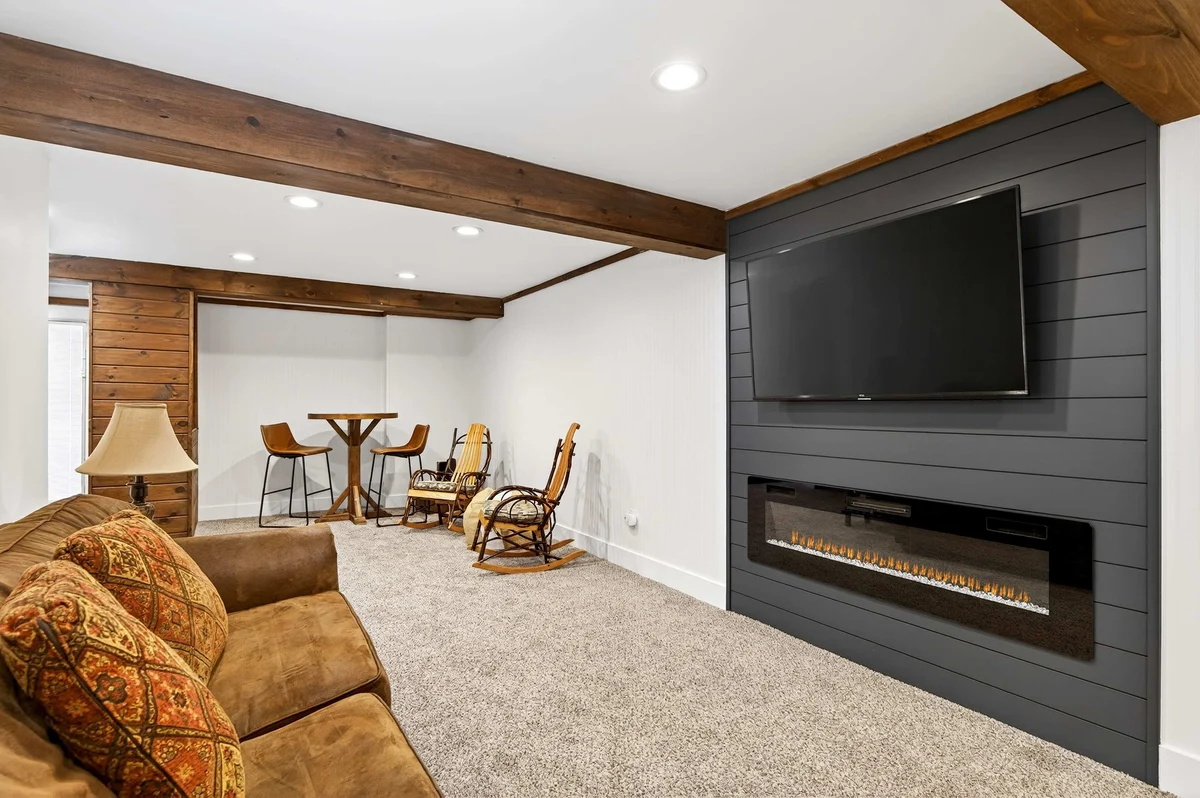 Townhome in Ellicottville property photo 4