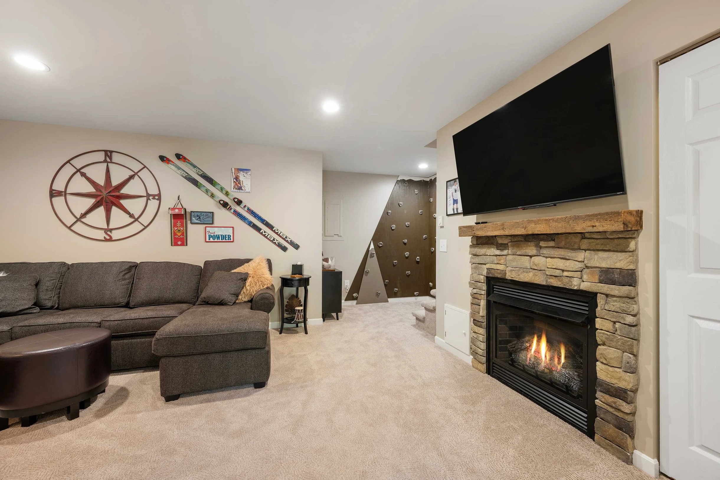 Townhome in Ellicottville property photo 3
