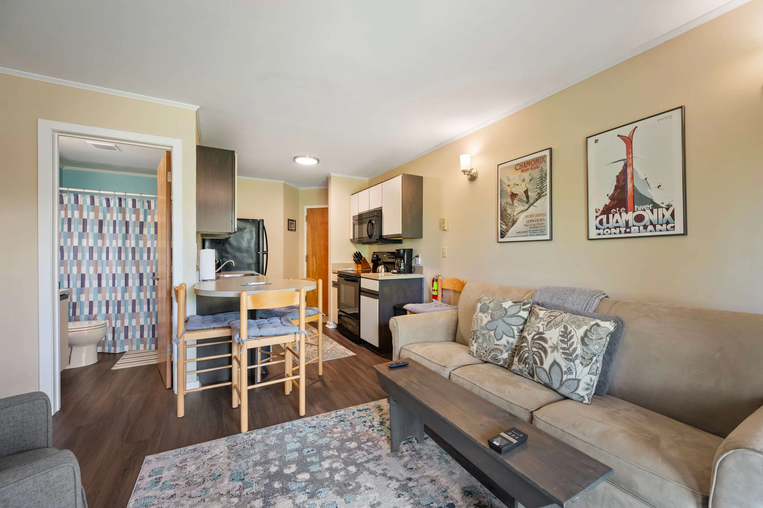 Condo in New York property photo 2