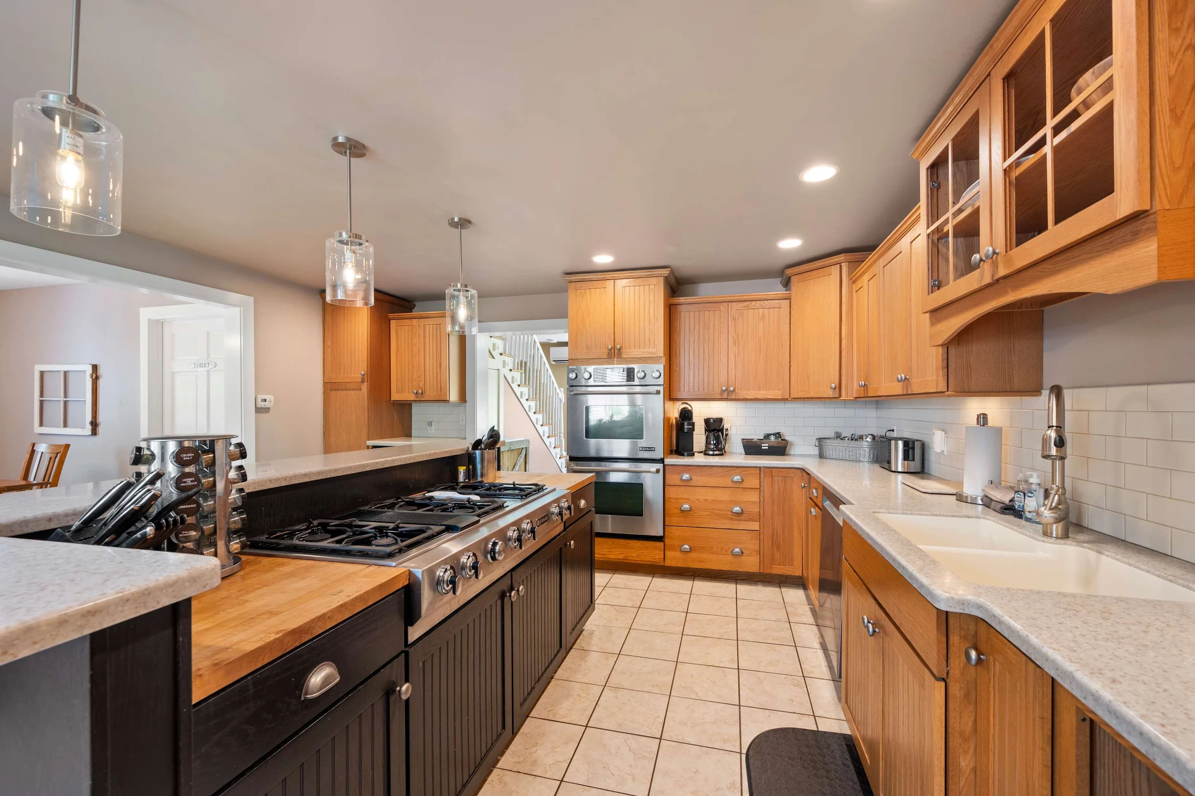 Home in New York property photo 4