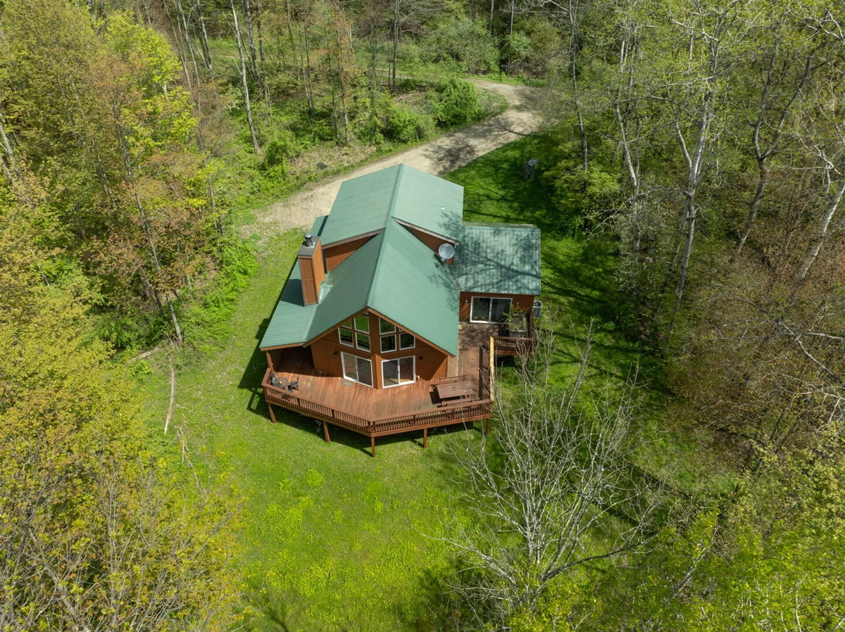 Property in New York property photo 2