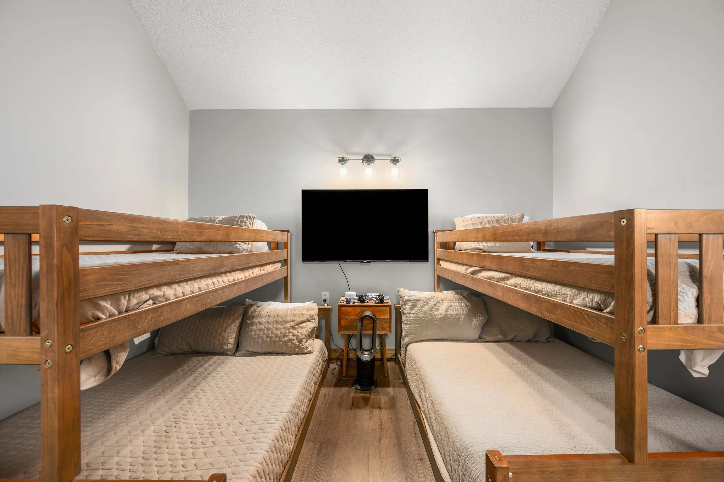 Condo in New York property photo 4