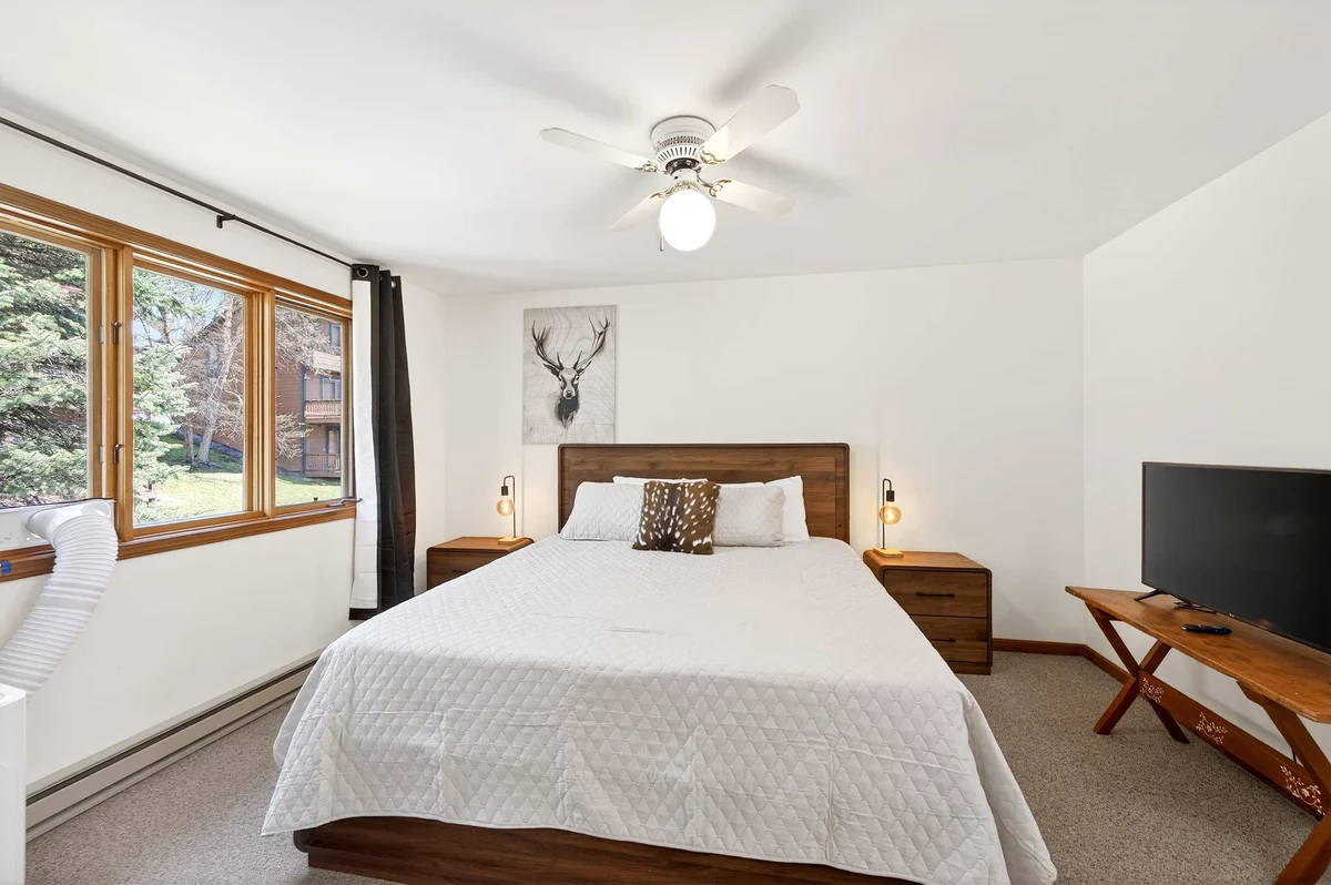 Bedroom 3 image 1
