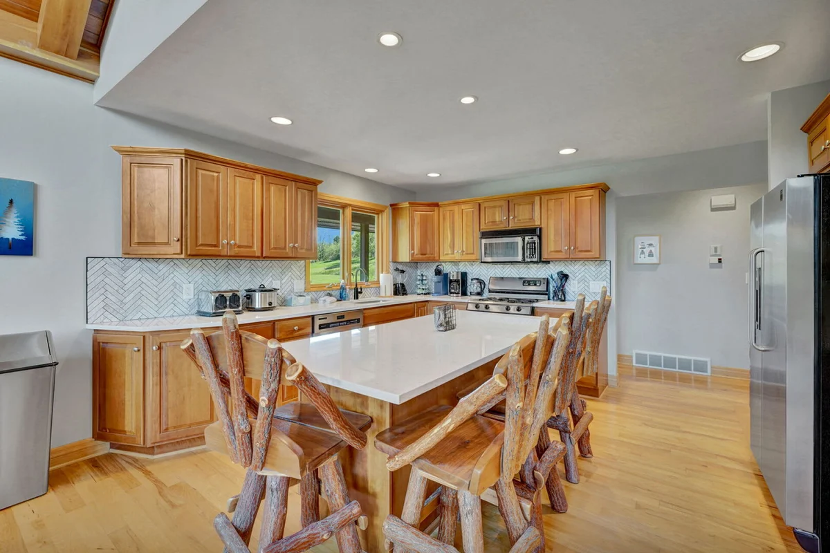 Home in New York property photo 5