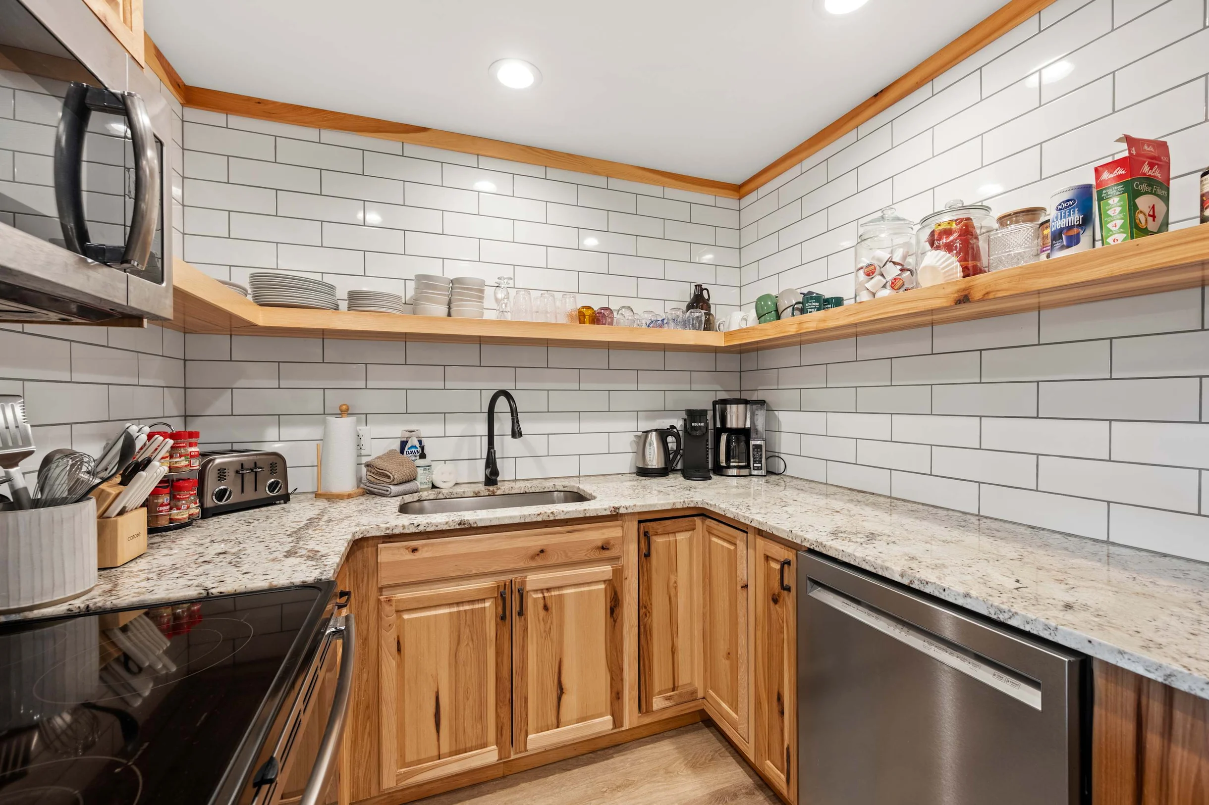 Condo in New York property photo 2
