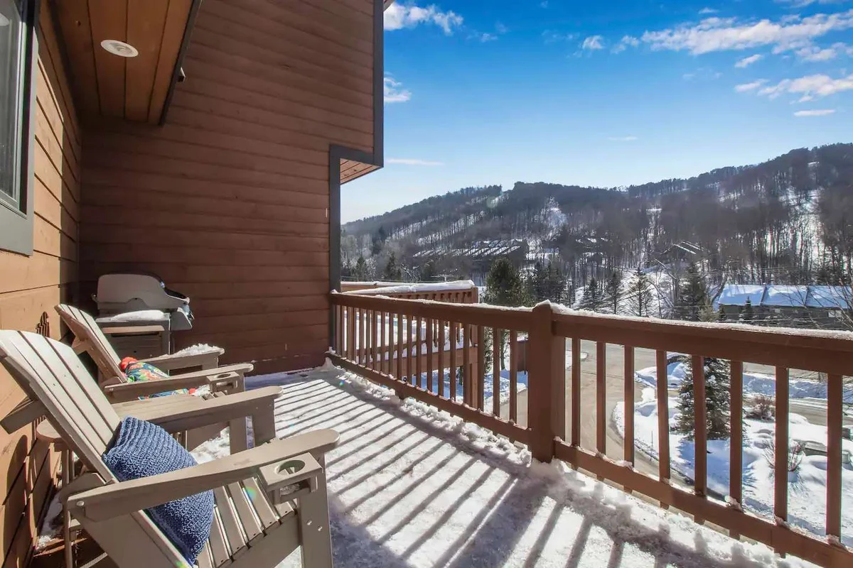 Townhome in Ellicottville property photo 3