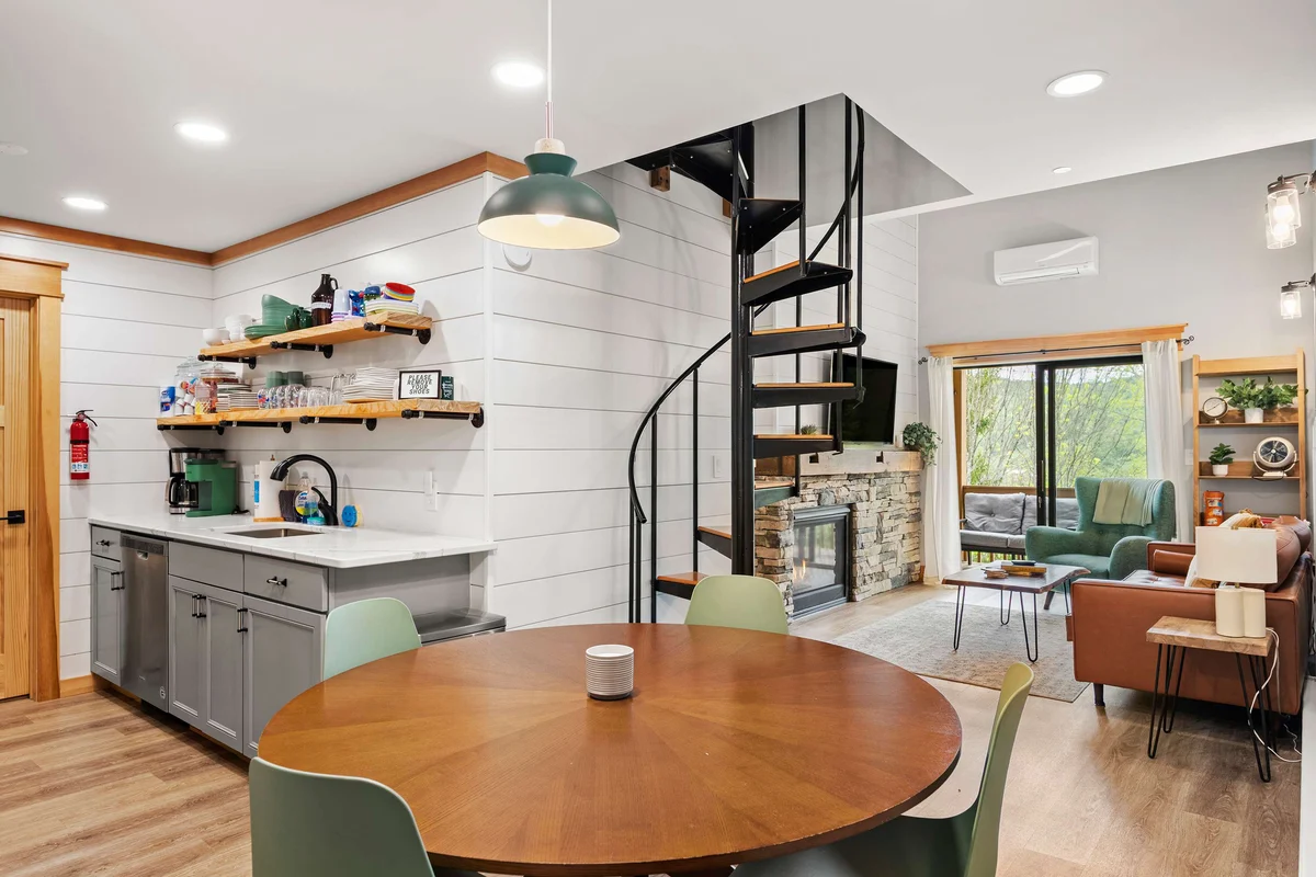 Condo in New York property photo 2
