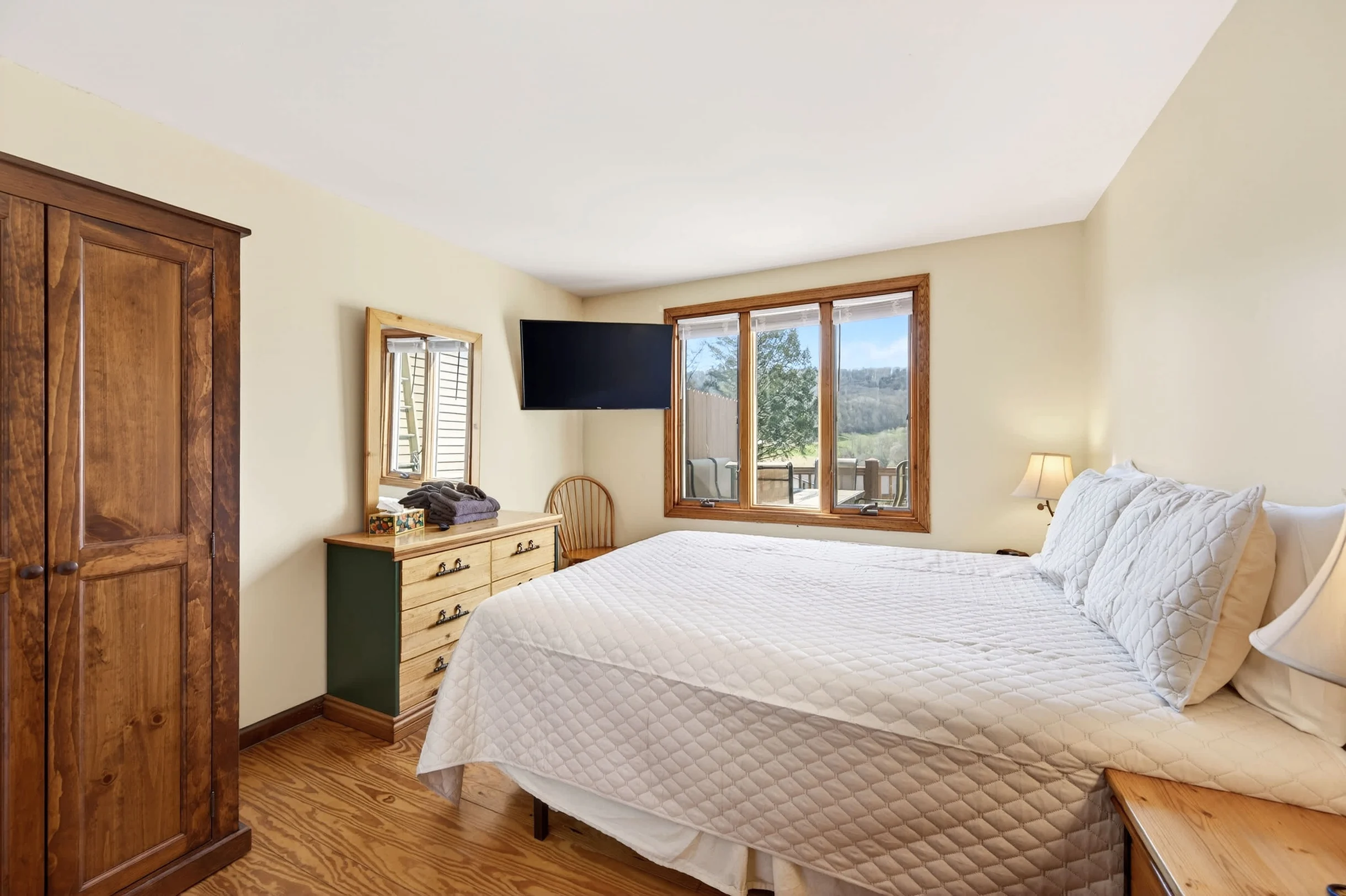 Townhome in New York property photo 3
