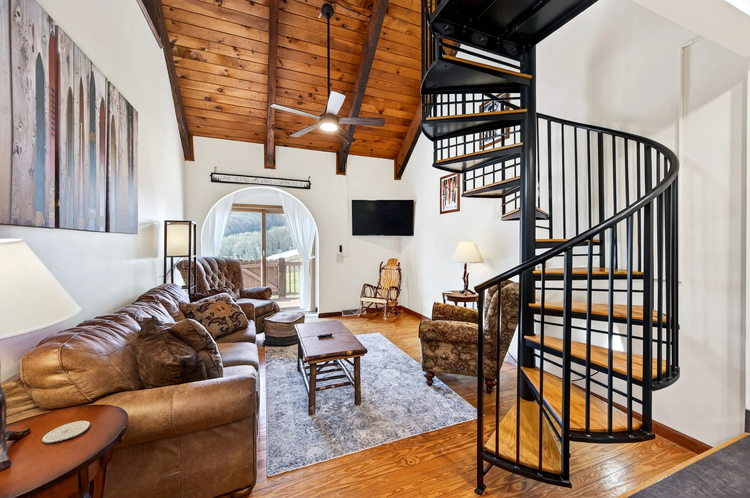 Townhome in New York property photo 1